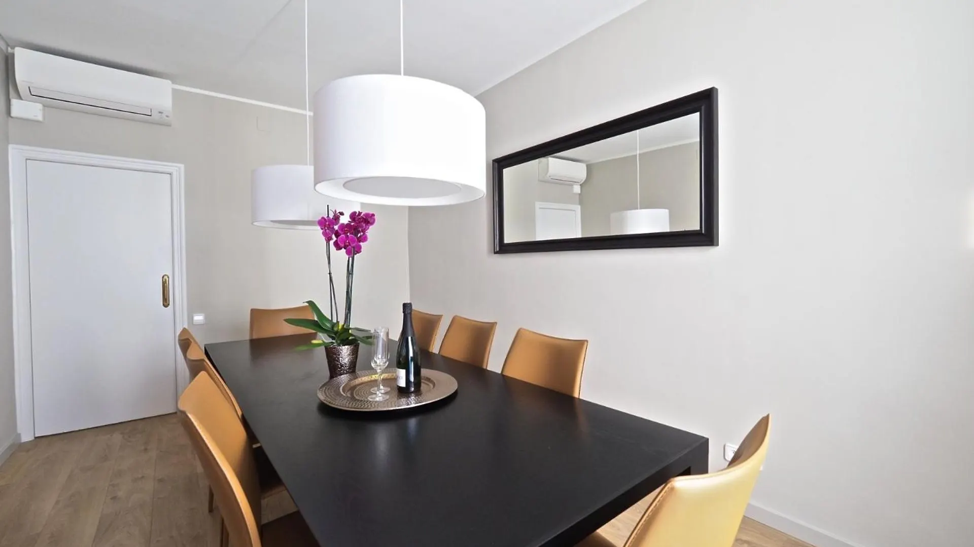 The Ultimate Central Place Apartment Barcelona